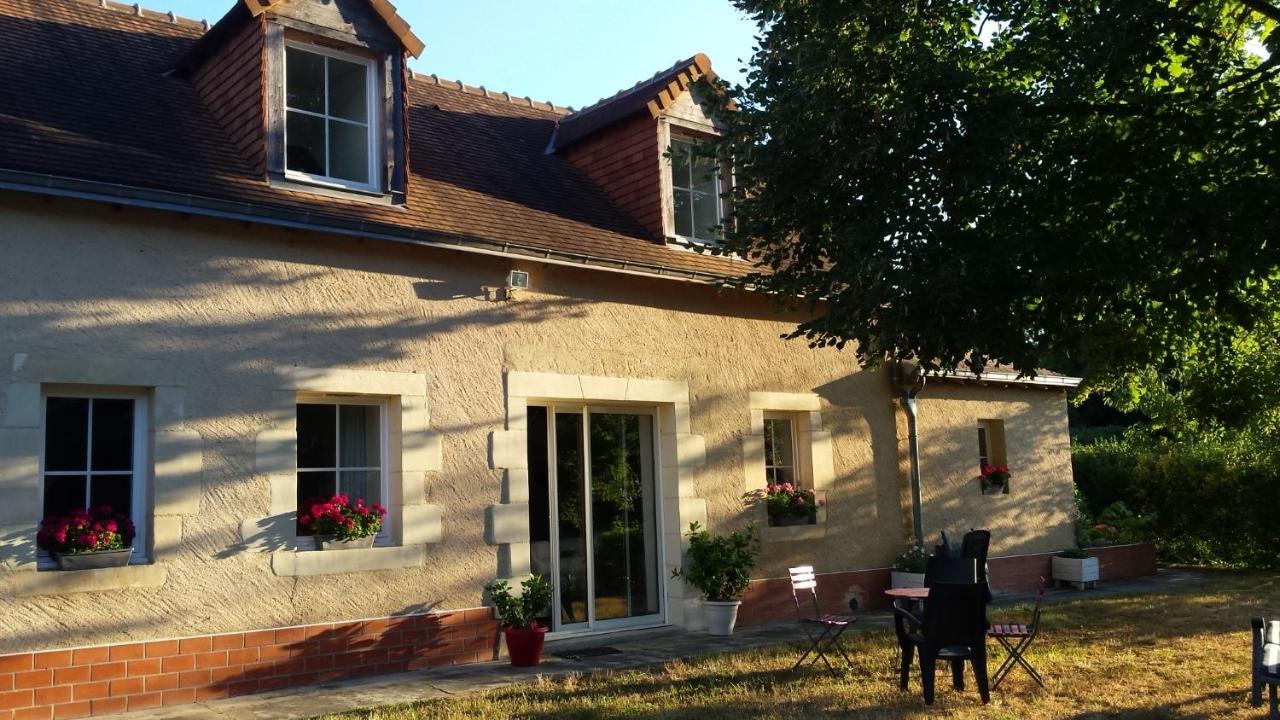 Bazouges-sur-le-Loir Chambre D'Hote En Vallee Du Loir - Elevage Des Rosiers מראה חיצוני תמונה